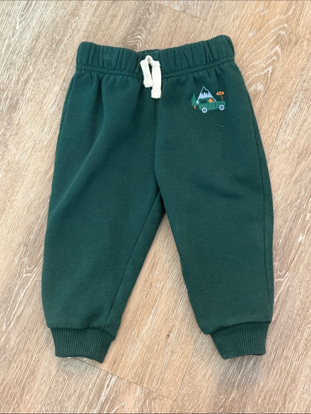 The Childrens Place Baby Boy Winter Train Jeep Green Joggers Shirt Outfit Set - Picture 4 of 16
